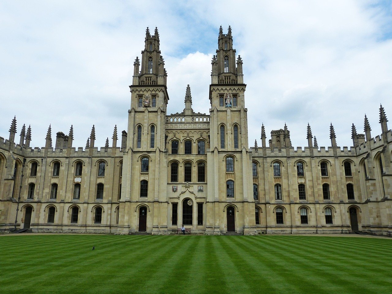 Why Oxford University is the Best Choice for Nepali Students Seeking Global Success